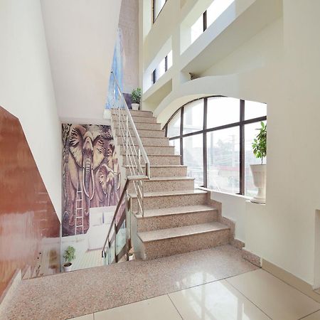 Oyo Flagship Hotel Le Aley Regency Ludhiana Eksteriør bilde