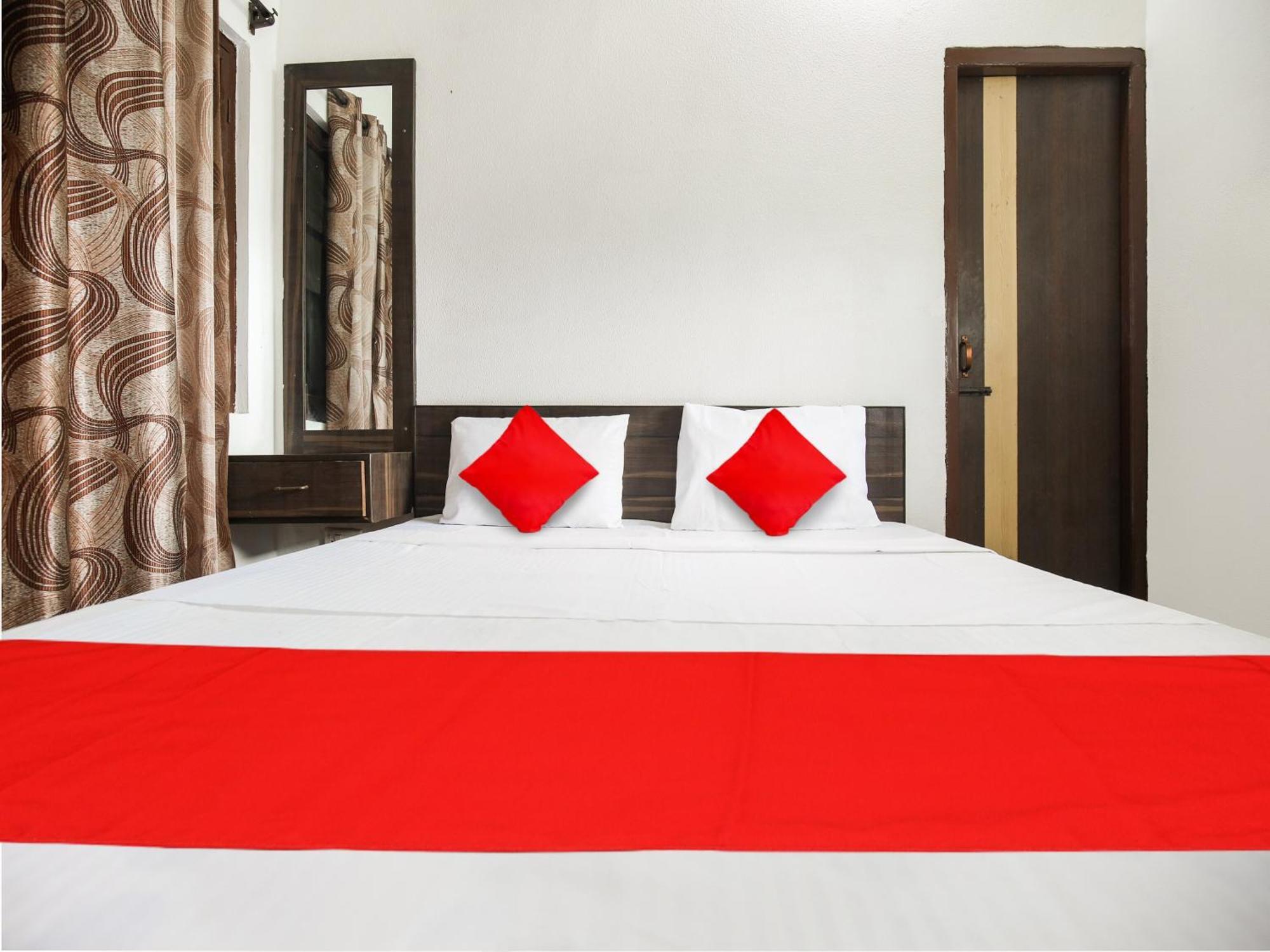 Oyo Flagship Hotel Le Aley Regency Ludhiana Eksteriør bilde
