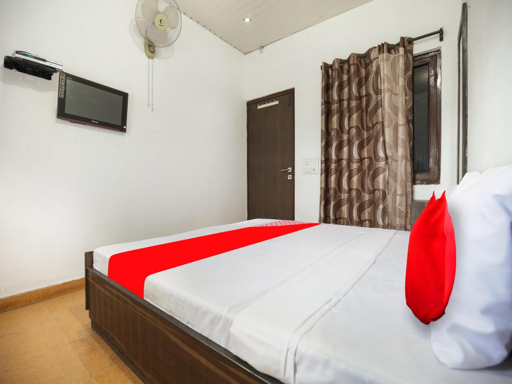 Oyo Flagship Hotel Le Aley Regency Ludhiana Eksteriør bilde